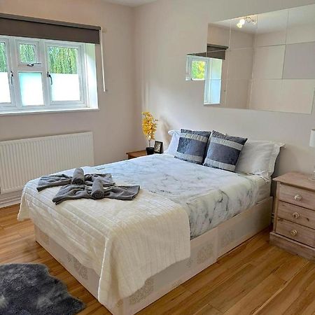 303 Alexandra Avenue Ha2 9Dx Daire Pinner Dış mekan fotoğraf