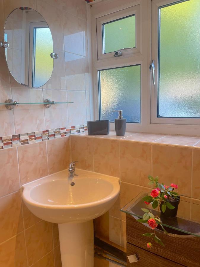 303 Alexandra Avenue Ha2 9Dx Daire Pinner Dış mekan fotoğraf